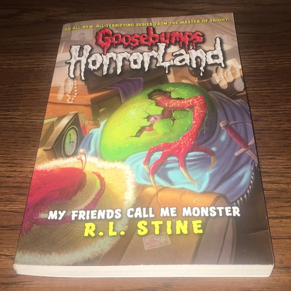 GOOSBUMPS HORRORLAND SET OF 10 PAPERBACKS FROM THE SERIES MASTERS OF FRIGHT - Picture 8 of 12